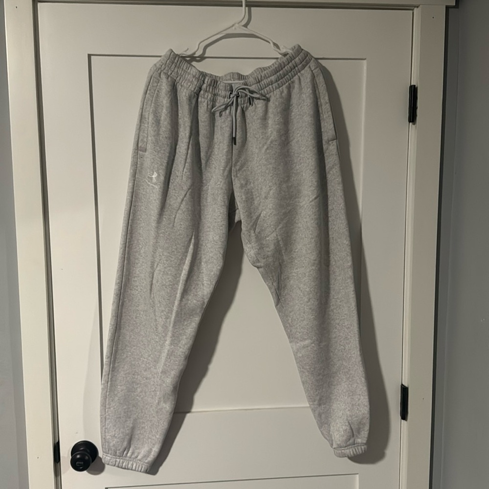 Under Armor cuffed sweatpants